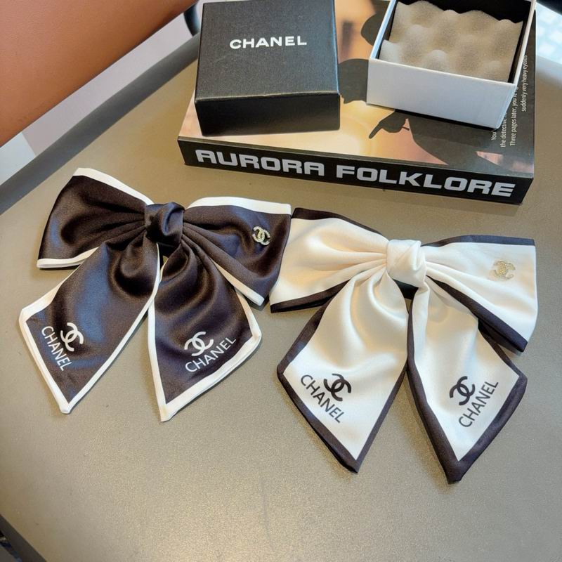 Chanel Hairpin hh31